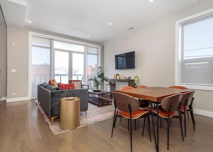 Breathtaking Downtown Penthouse A - Sleeps 11 * Chicago