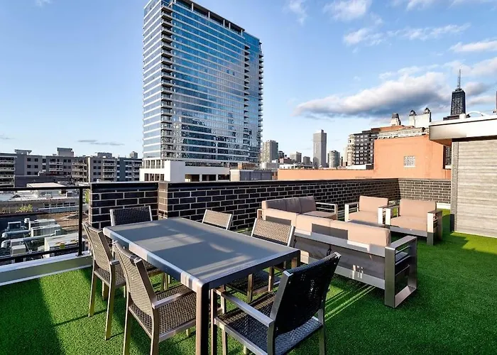Breathtaking Downtown Penthouse A - Sleeps 11 *